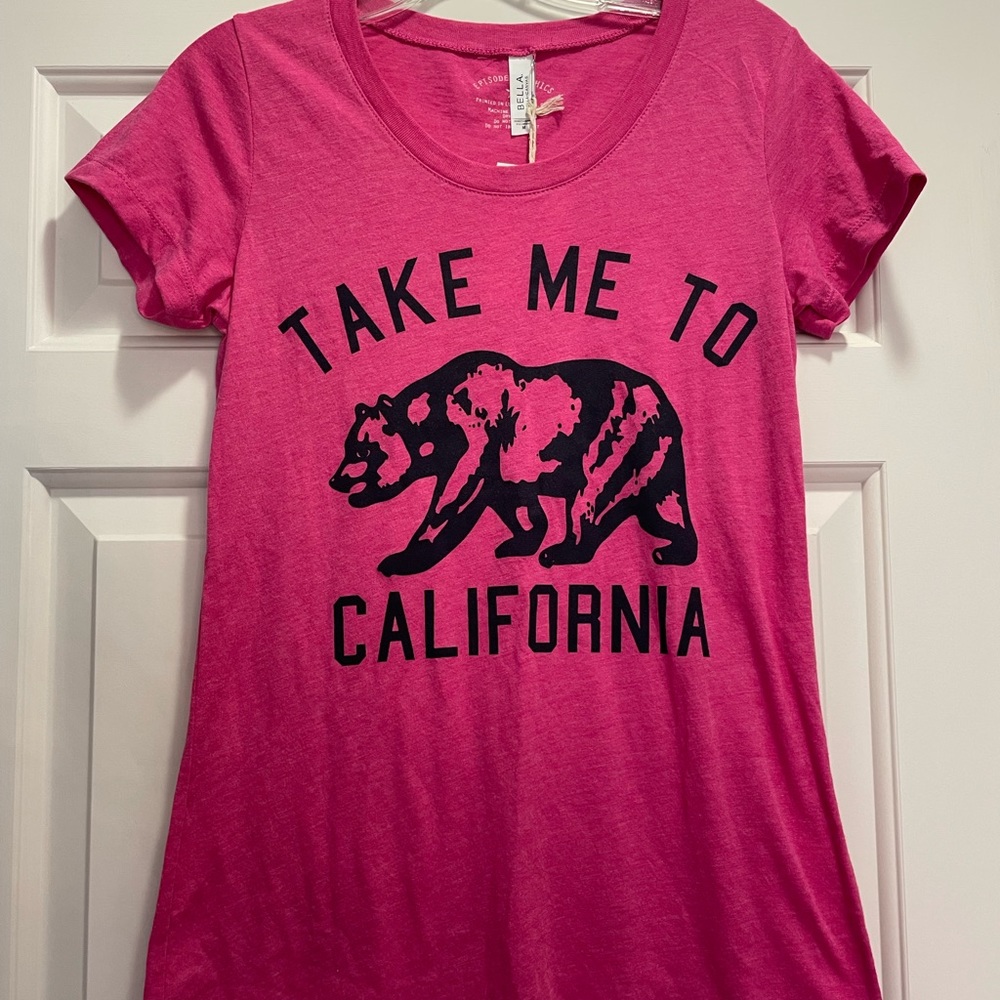 NWT Episode Graphics “Take me to California” Pink Medium
